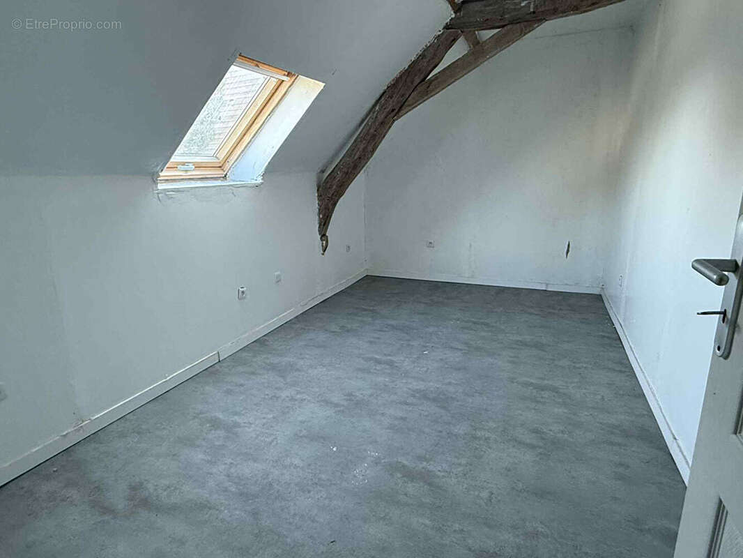 Maison à THORIGNE-SUR-DUE