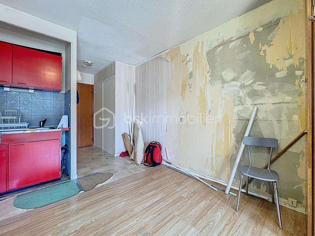 Appartement à GREOLIERES