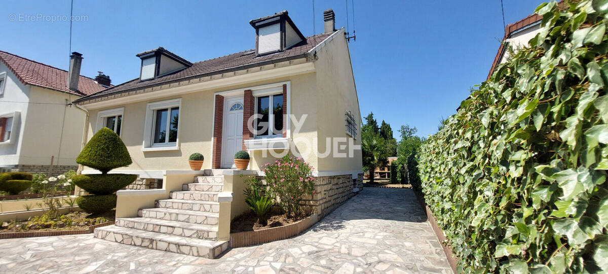Maison à AUBERGENVILLE