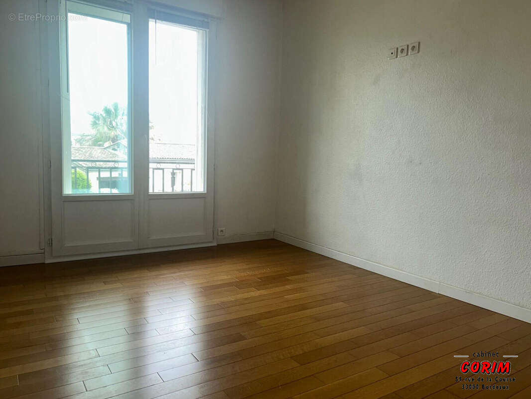 Appartement à BORDEAUX