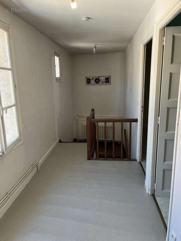 Maison 102 m² à Damery  - photo 4