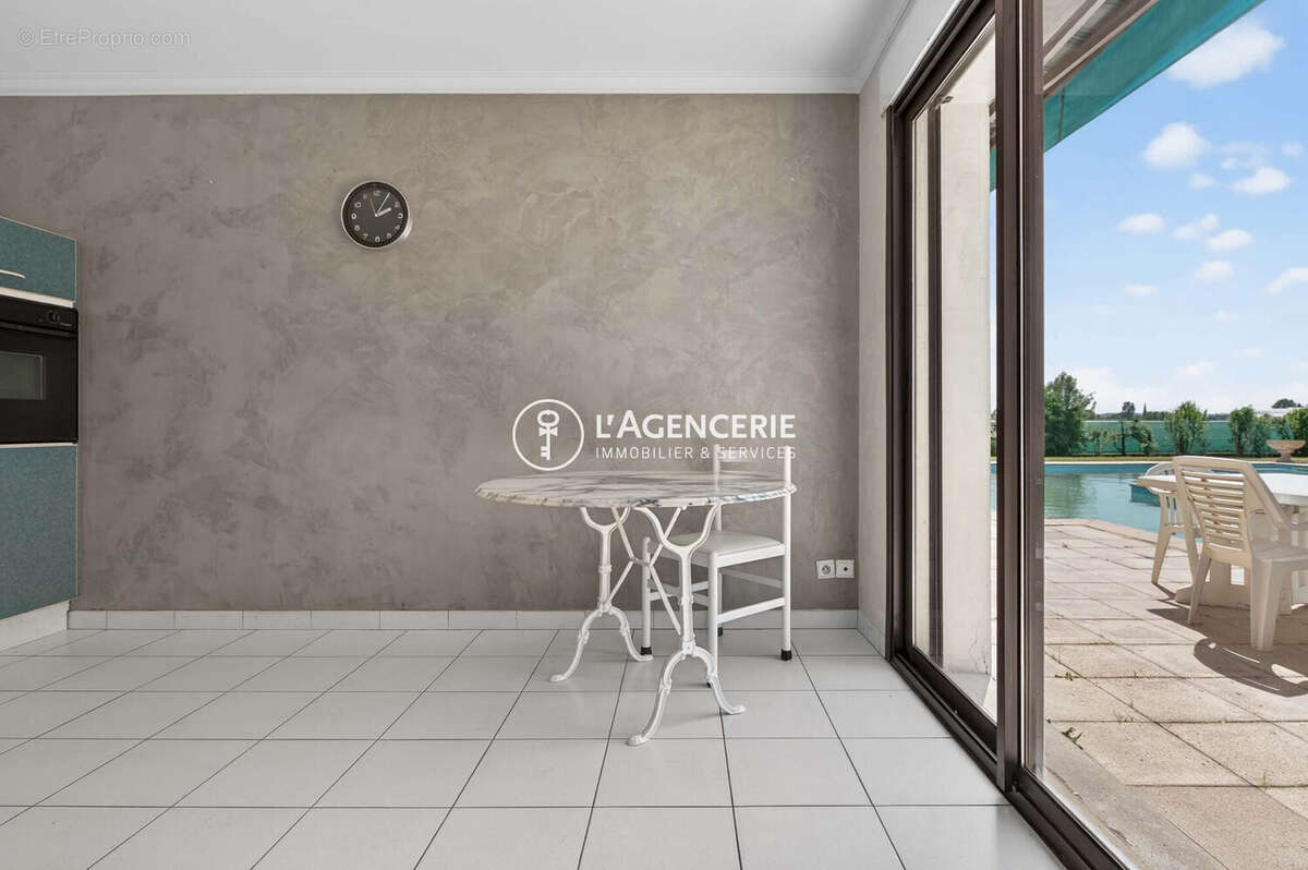 Maison à LESCURE-D'ALBIGEOIS