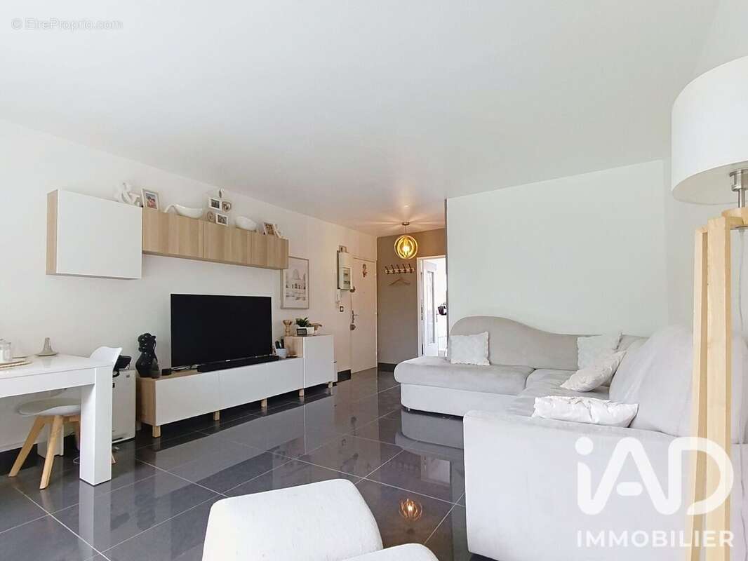 Photo 2 - Appartement à LE PLESSIS-TREVISE