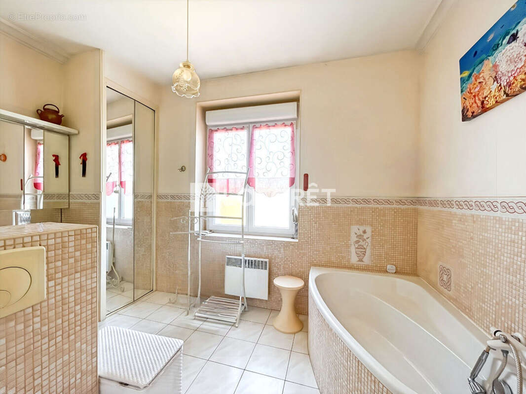 Maison 7 chambres avec piscine intérieure et garages - Portes-lès-Valence - photo 5