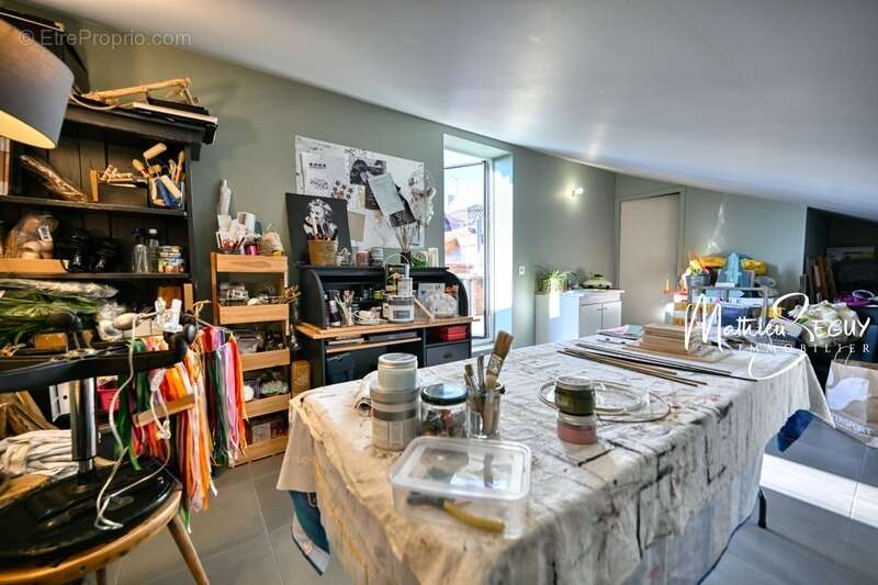 Maison à SAINT-MARTIN-EN-HAUT