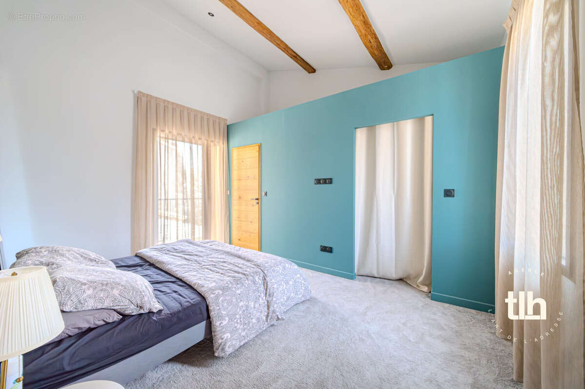 Maison 170 m² à Le Cres  - photo 4