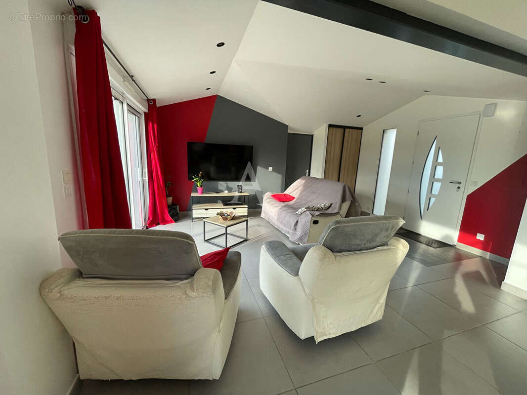 Maison à SAINT-LUMINE-DE-COUTAIS