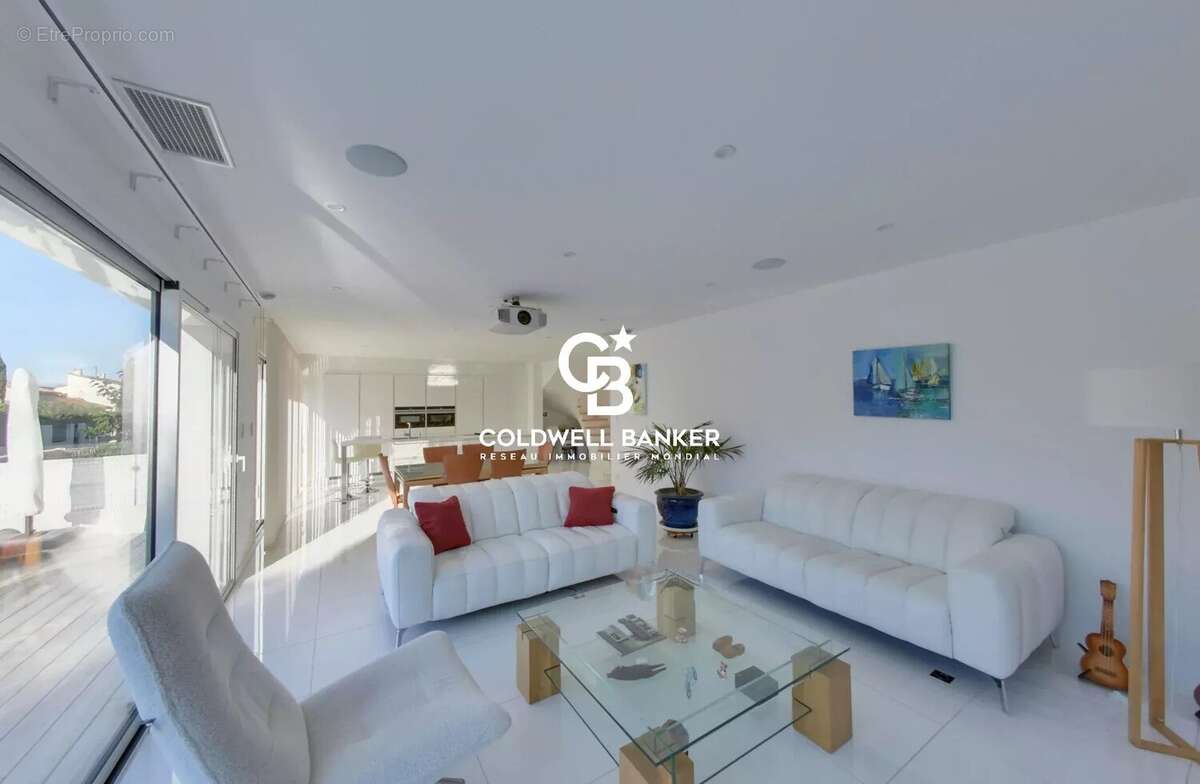 Maison à SAINT-CYPRIEN