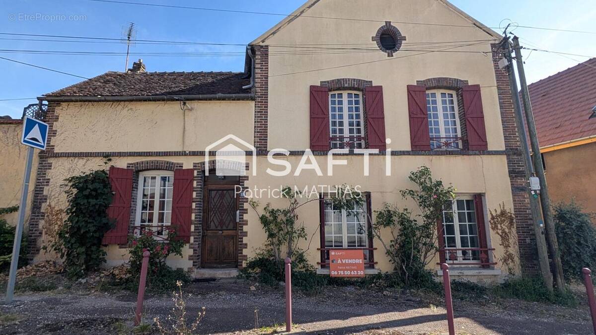 Photo 1 - Maison à SAINT-AUBIN-SUR-YONNE