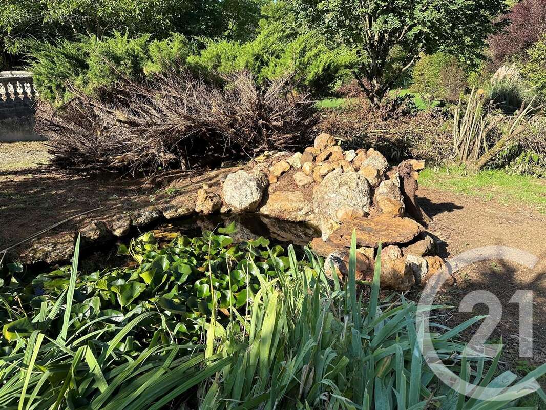 Maison à SUILLY-LA-TOUR