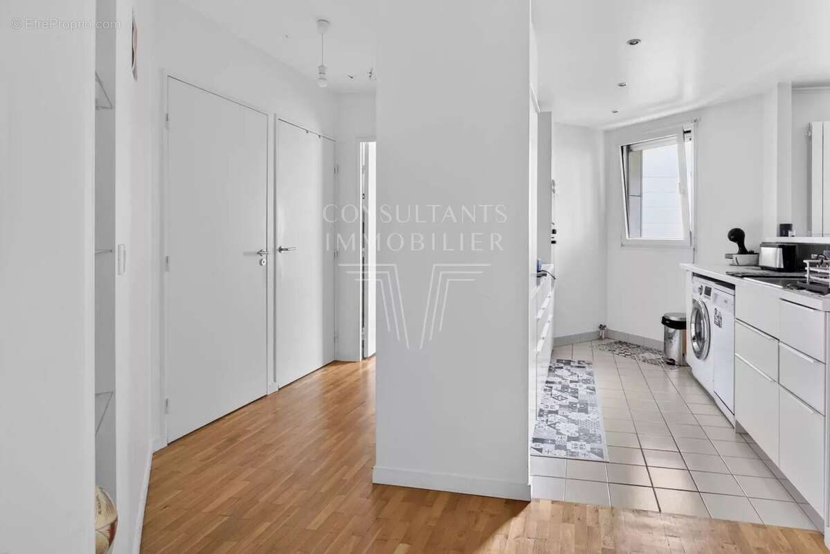 Appartement à LEVALLOIS-PERRET