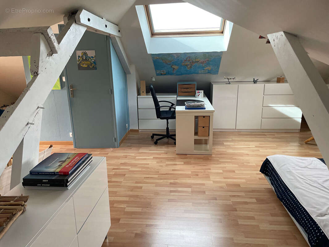 Maison à SAINT-CYR-SUR-LOIRE