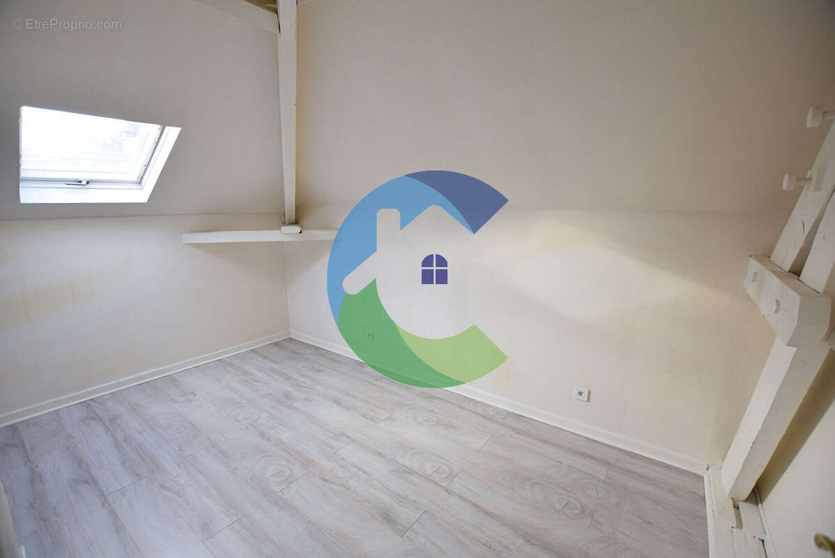 Appartement à SAULX-LES-CHARTREUX