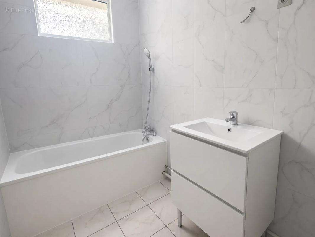 Appartement de 3 pièces de 52 m² à Neuilly-sur-Marne - photo 11