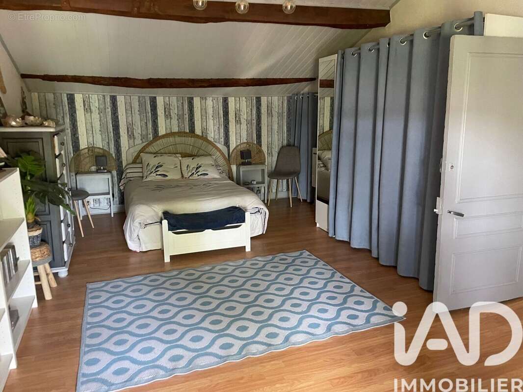 Maison 226 m² à Clam  - photo 6