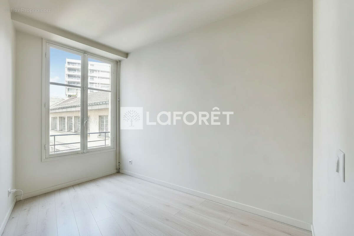 Appartement à PARIS-15E