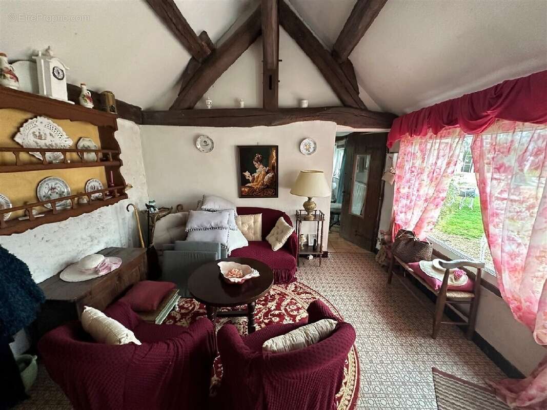 Maison à CRUCEY-VILLAGES