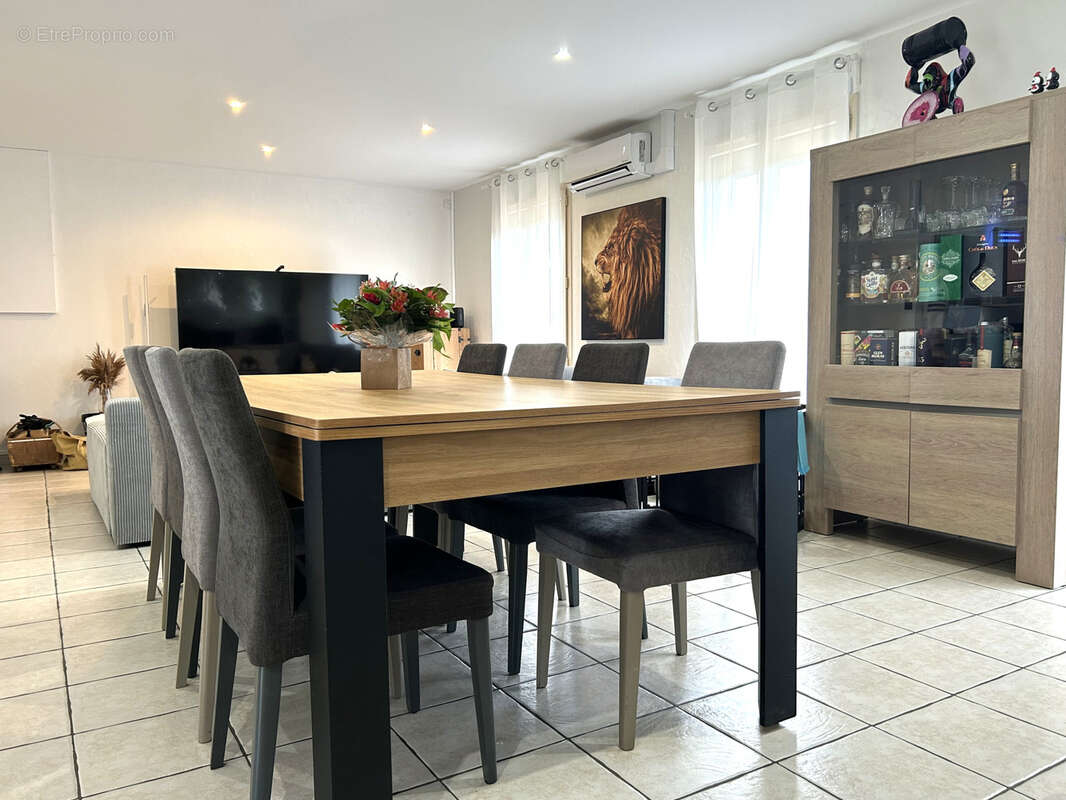 Maison à LES HERBIERS