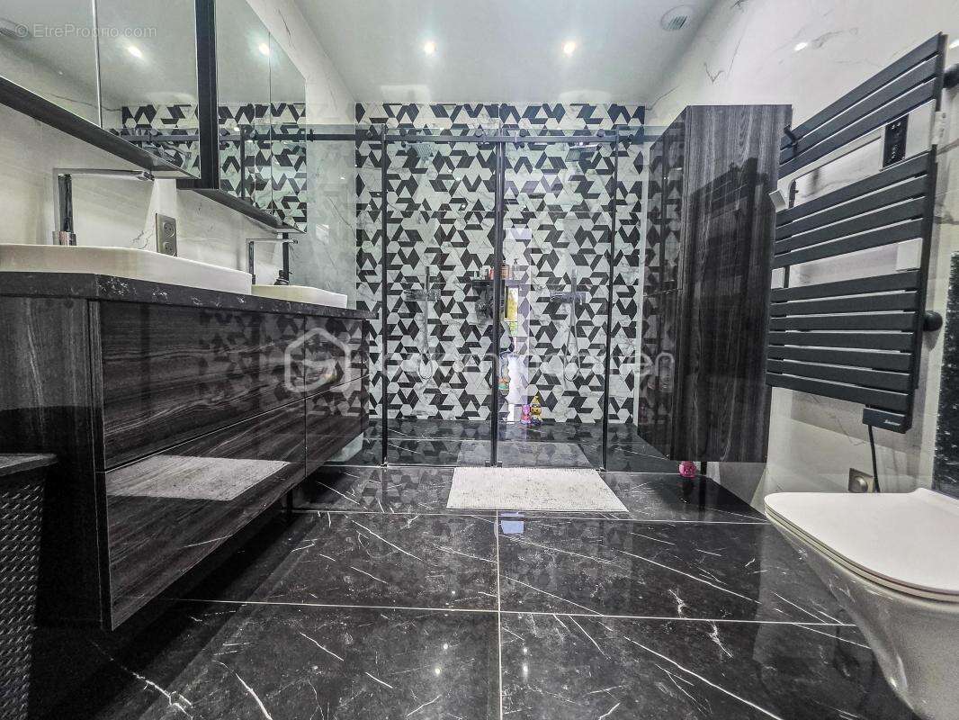 Maison à FONTAINEBLEAU