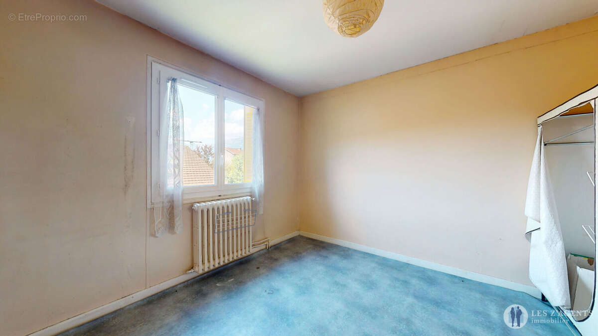 Maison à SAINT-MARTIN-D&#039;HERES