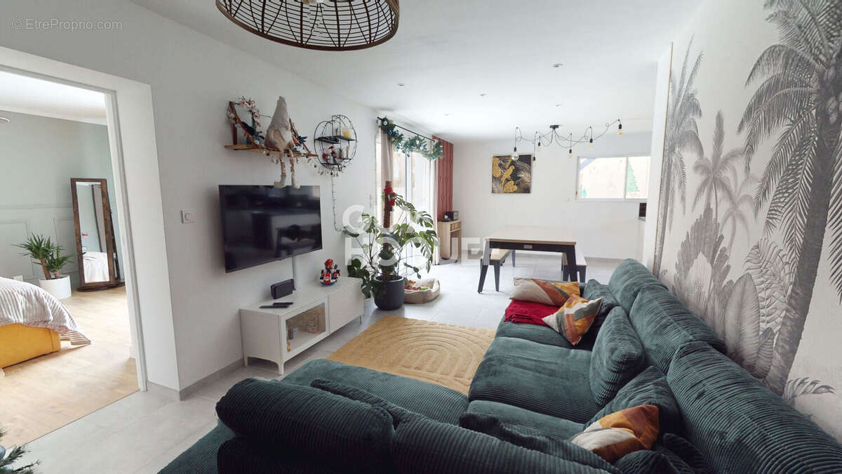 Maison à LE VAL-SAINT-PERE