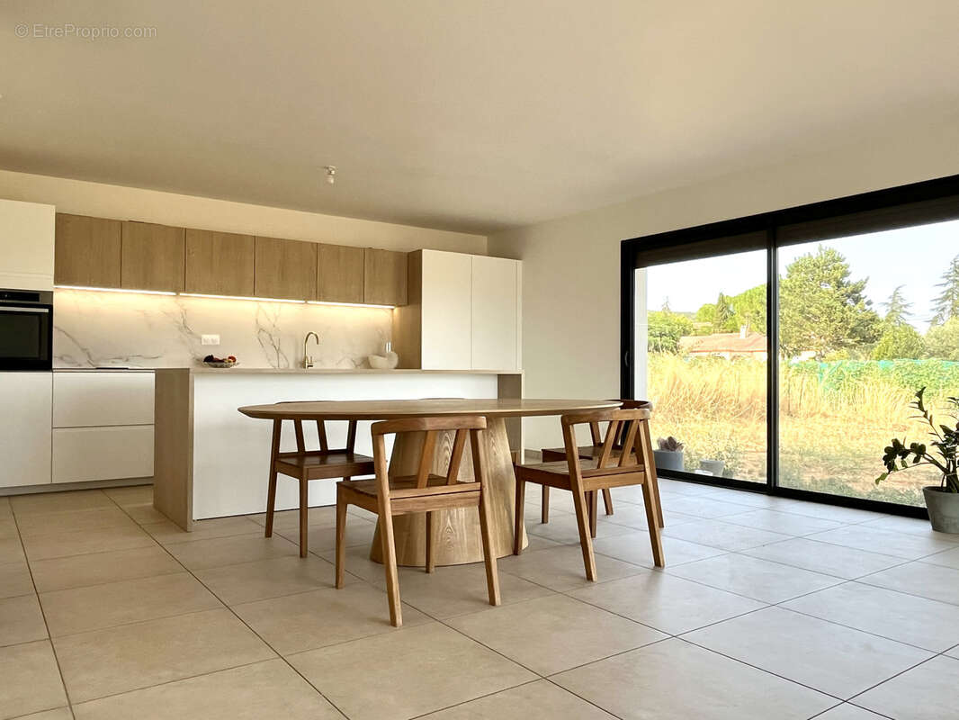 Maison de Plain-Pied, Contemporaine T4 avec Garage - photo 11