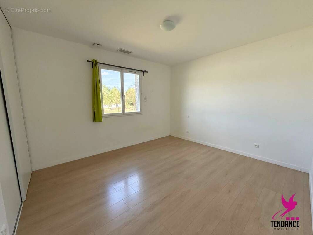 Villa T6 plain-pied : Vue Pyrénées, Piscine - photo 6