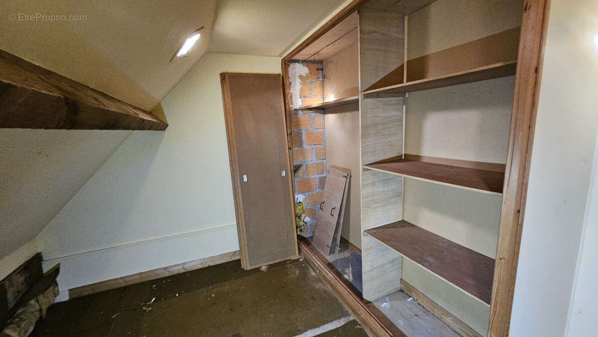 Maison à PRUNAY-LE-GILLON