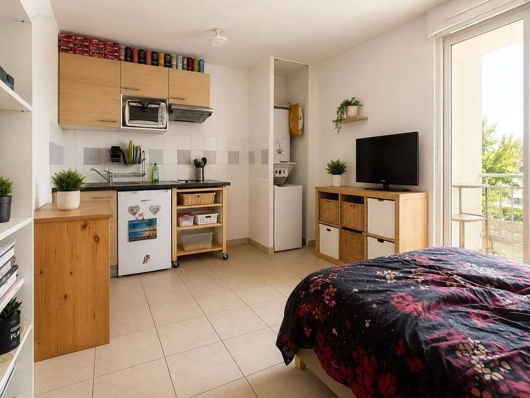 Appartement studio avec jardin et parking - photo 1