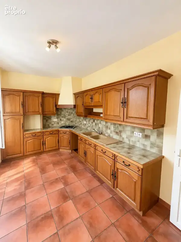 Maison de ville - 93 m² - 2 chambres - garage, dépendance et jardin - saint-just-en-chaussée - photo 2
