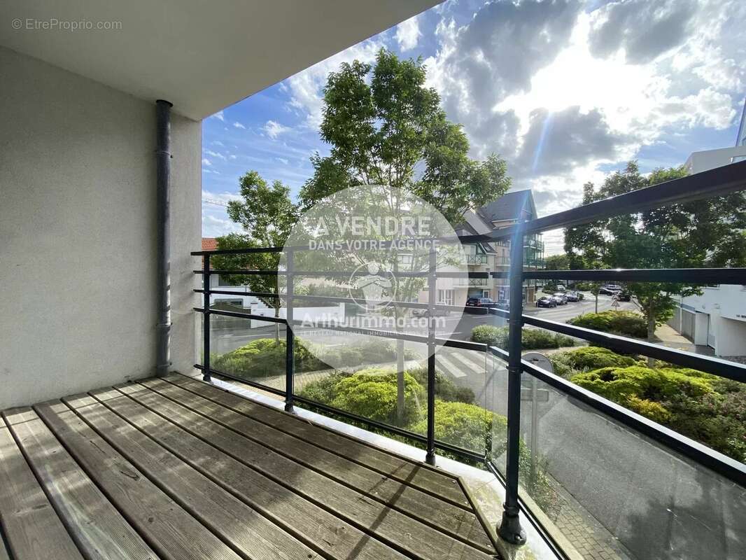 Quartier recherché, plages et commerces à pied ! - photo 3