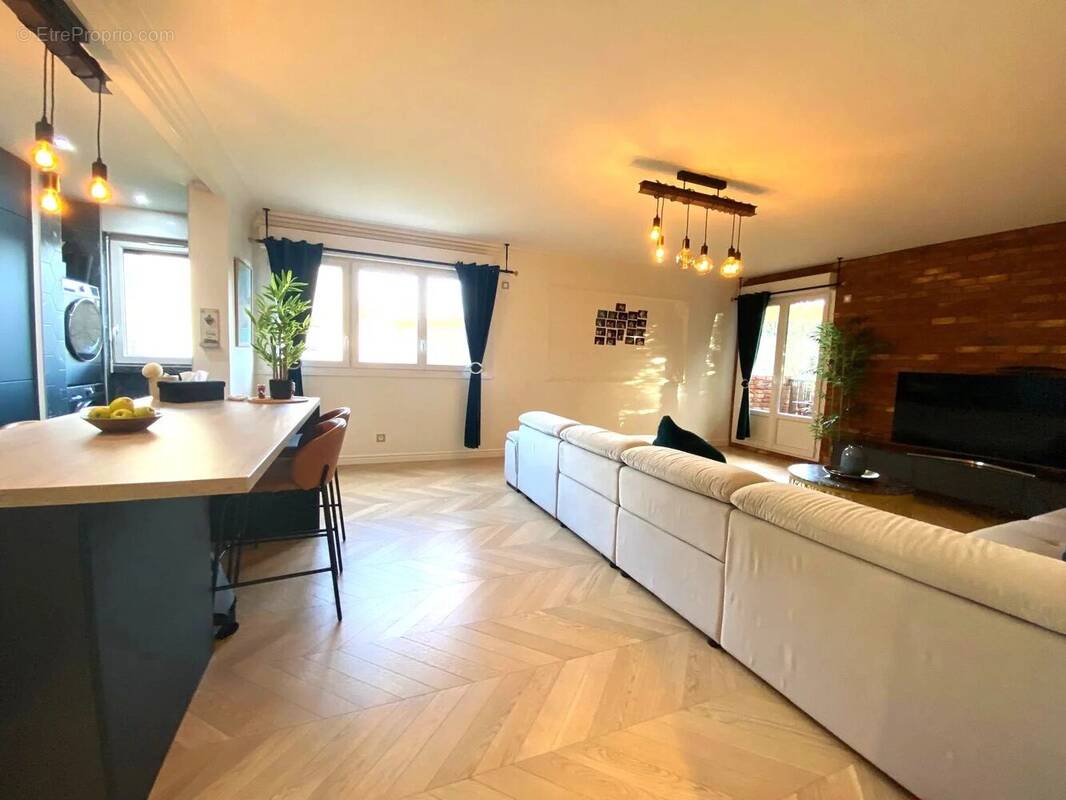 Appartement à VITRY-SUR-SEINE