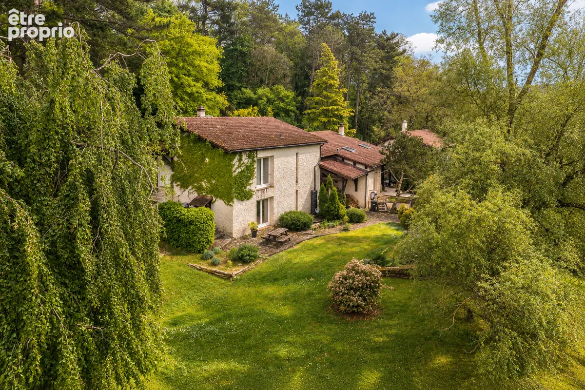 Propriété familiale 285 m² , 4 suites ,Parc arboré 2 hectares - photo 17
