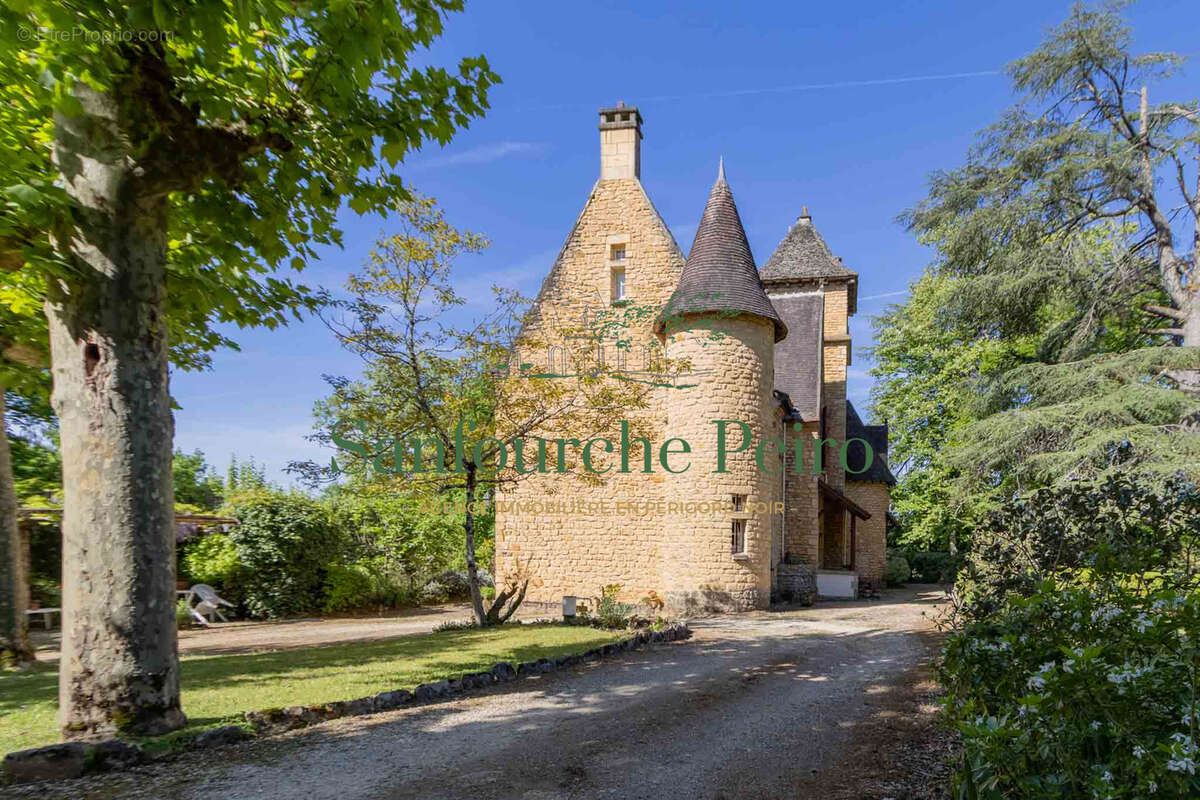 Maison à SARLAT-LA-CANEDA