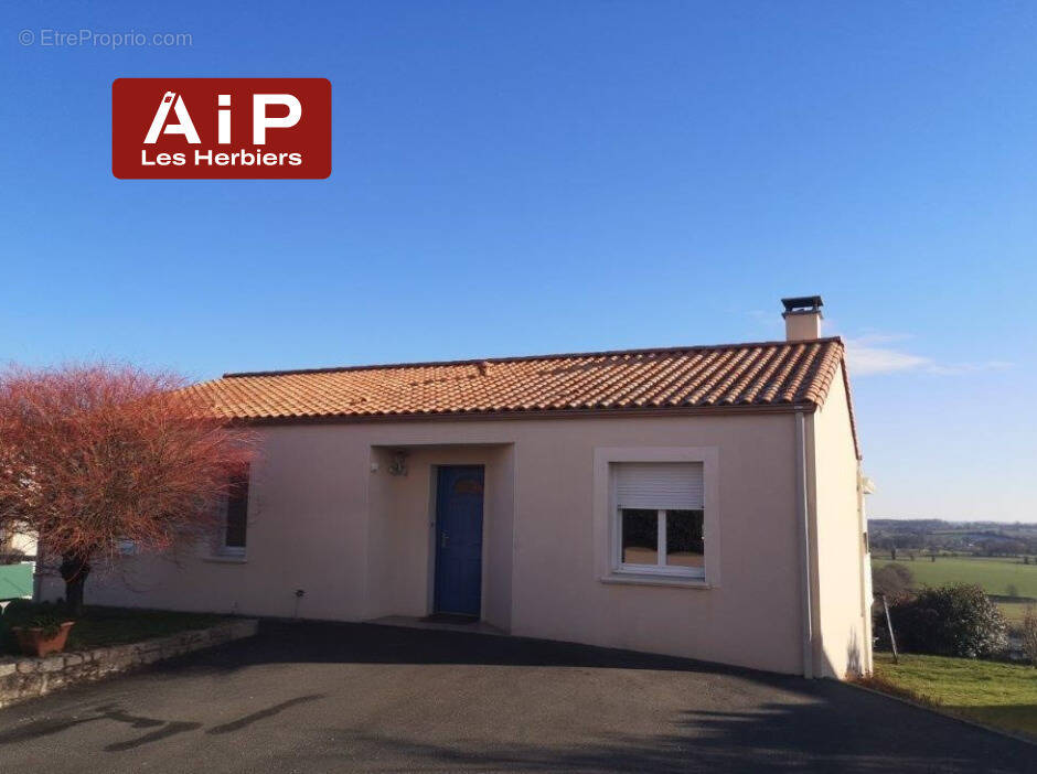 Maison à MENOMBLET
