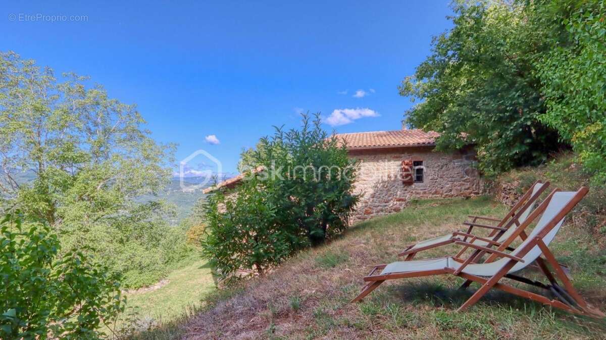 Ferme ardéchoise en pierres avec vue panoramique et châtaigneraie centenaire à proximité de Lamastre - photo 18