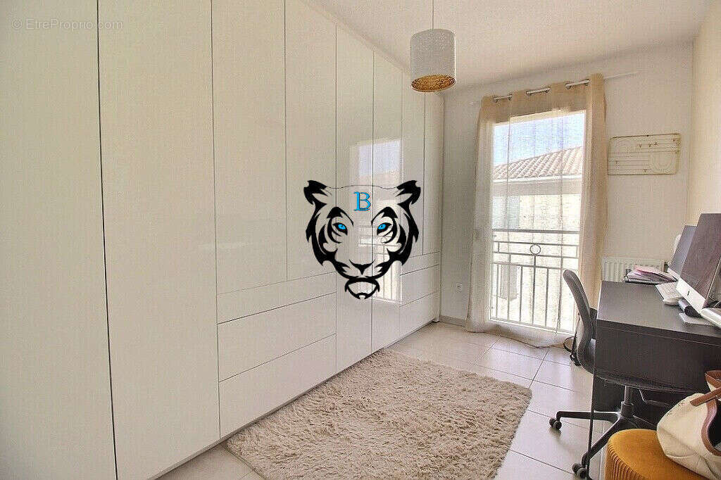 Appartement à LE MUY