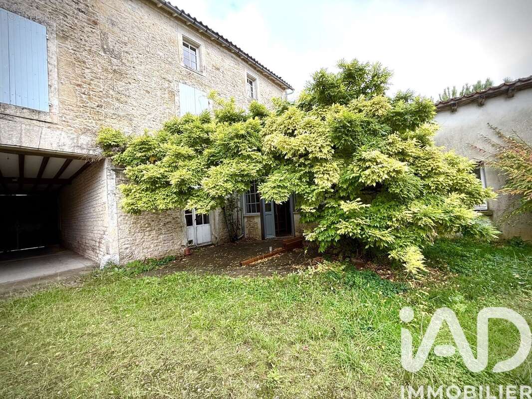 Photo 3 - Maison à BRIOUX-SUR-BOUTONNE
