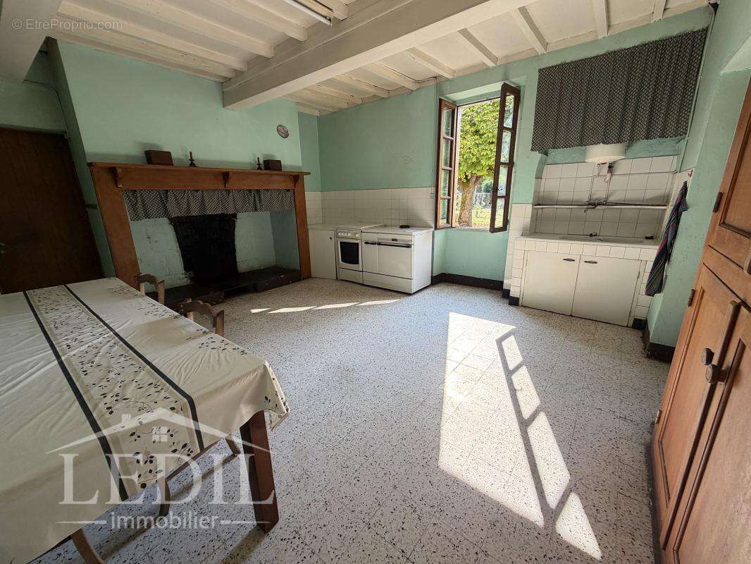 Maison de village avec dépendances et jardin - photo 5