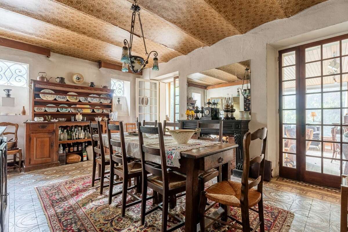 Maison à MARSEILLE-8E