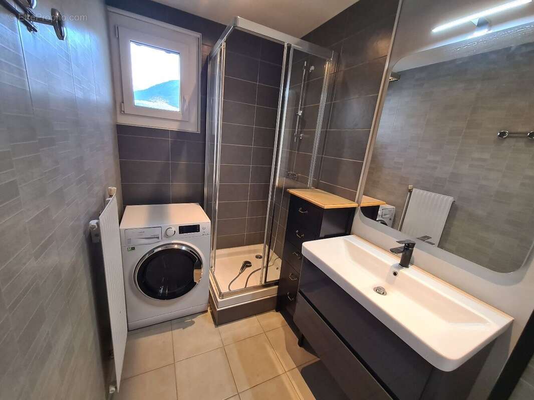 Appartement à ALBERTVILLE