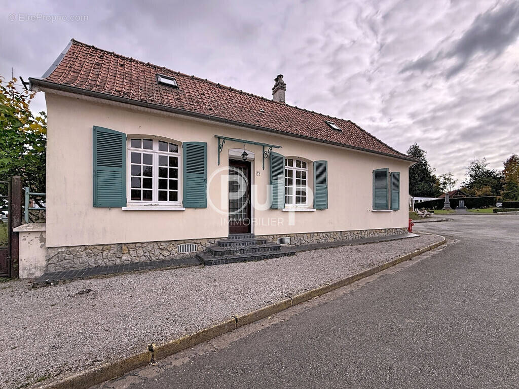 Maison à BRAILLY-CORNEHOTTE