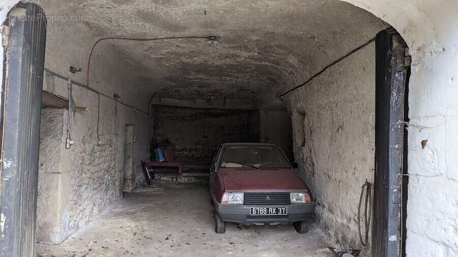 Maison à POCE-SUR-CISSE