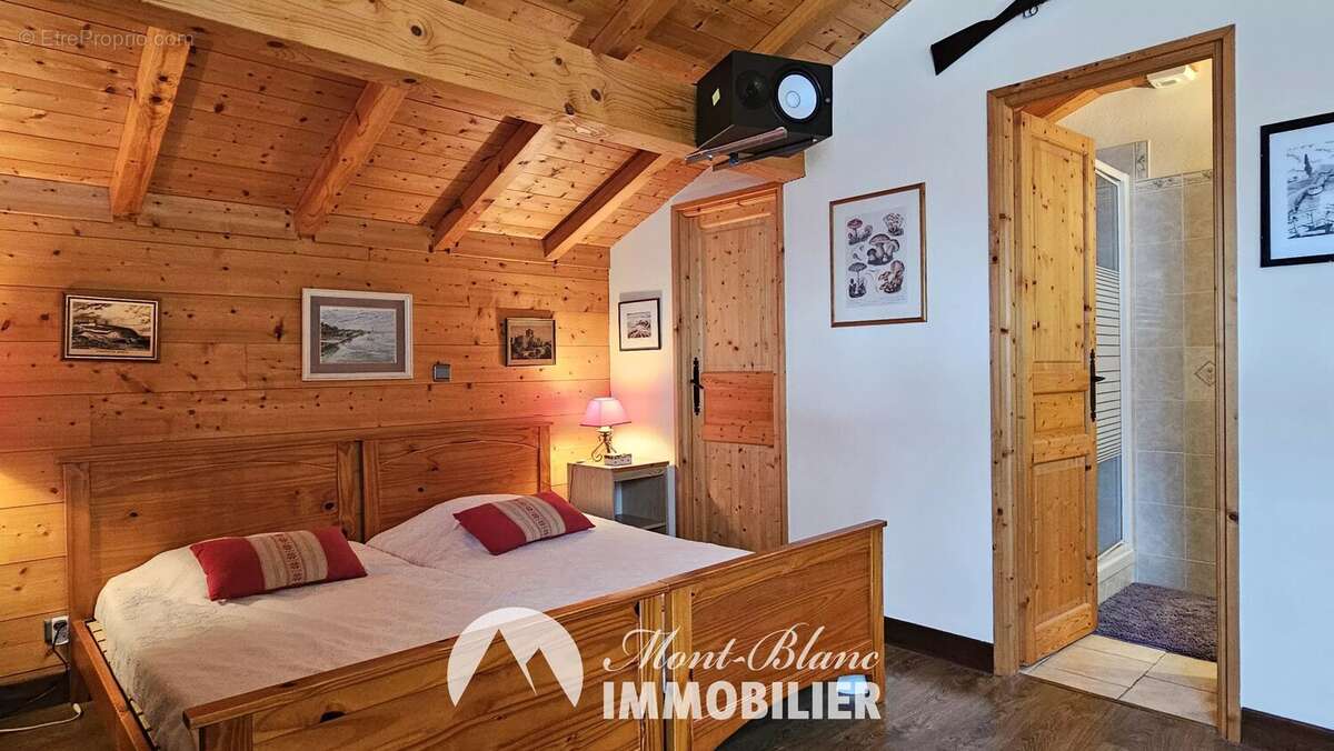 Maison à LES CONTAMINES-MONTJOIE