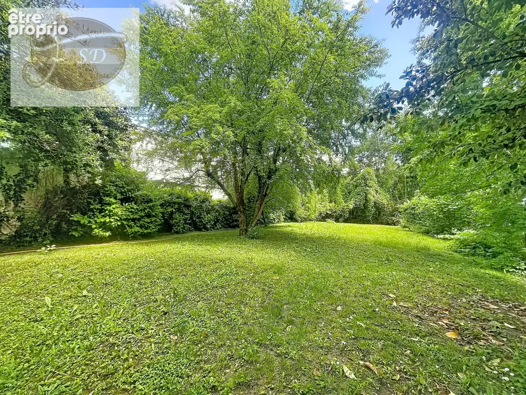 En Exclusivité sur la commune de Meylan Terrain de 510 m2 à bâtir - Libre de constructeur - photo 2
