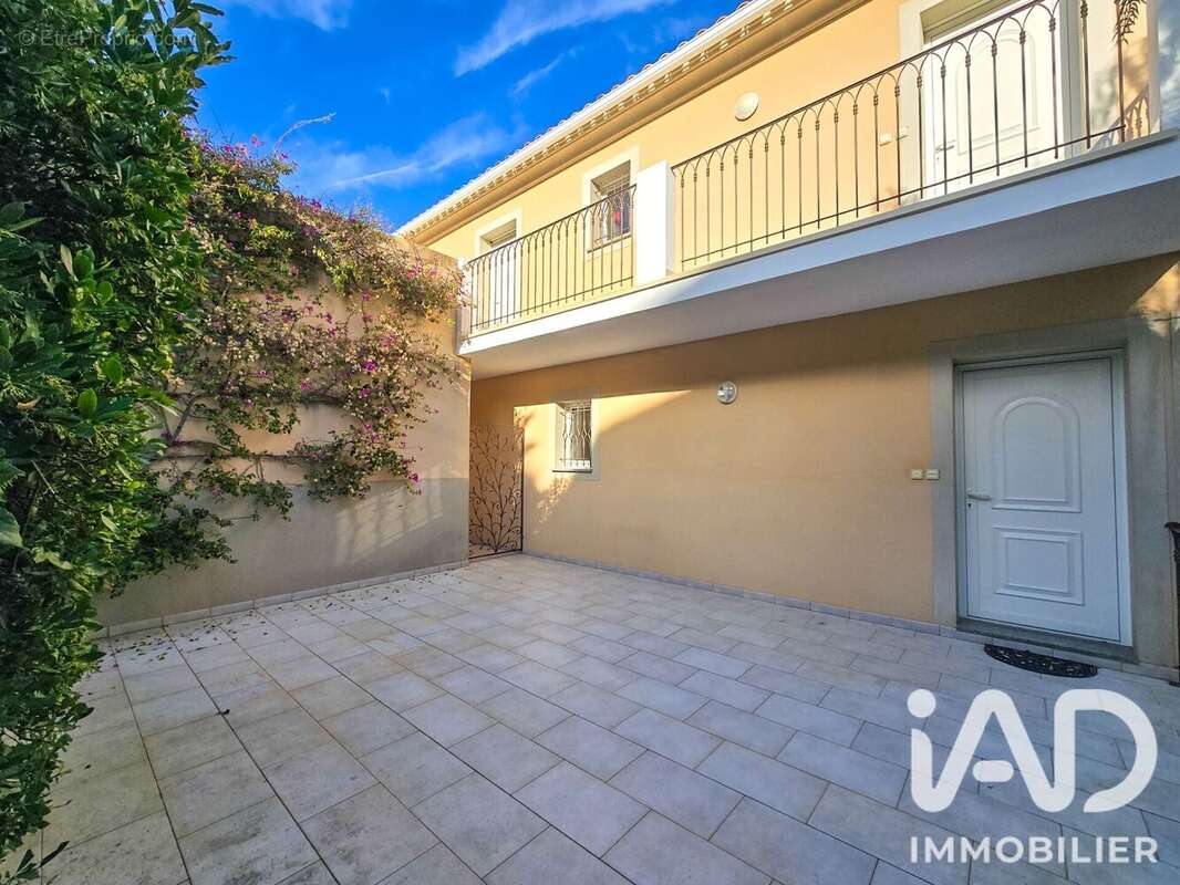 Appartement 73 m² à Lumio  - photo 2
