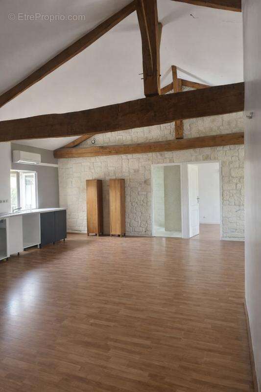 Appartement à LOIRE-SUR-RHONE