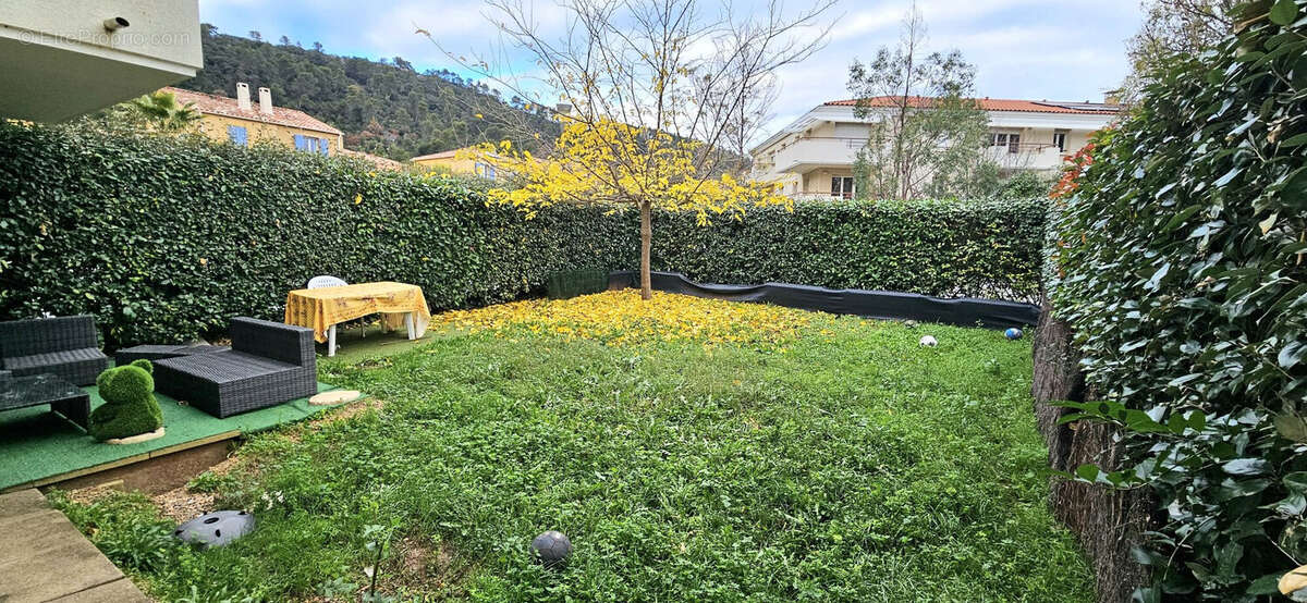 Appartement à LE LUC