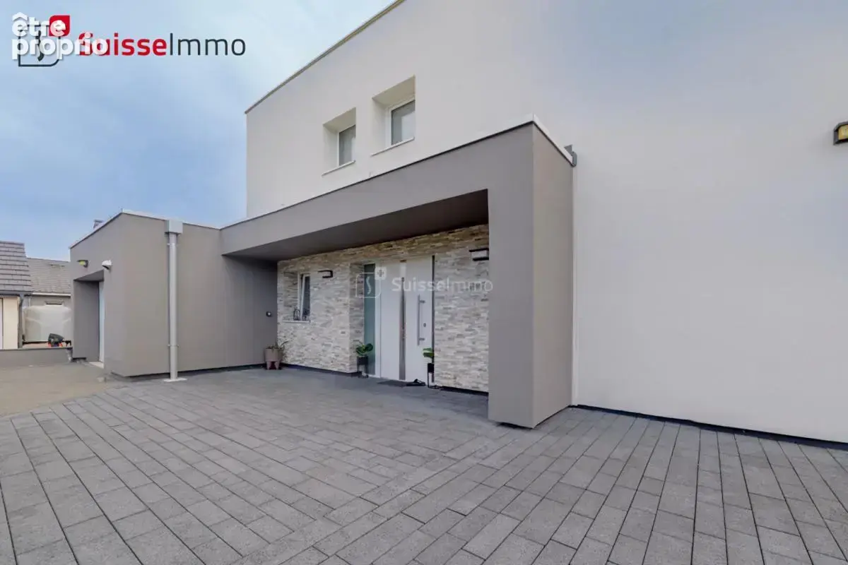 Maison  5 pièce(s) 159 m2 - photo 2