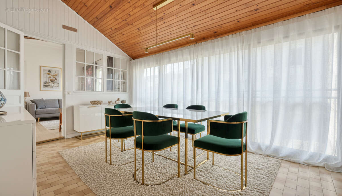 Appartement à CORBEIL-ESSONNES